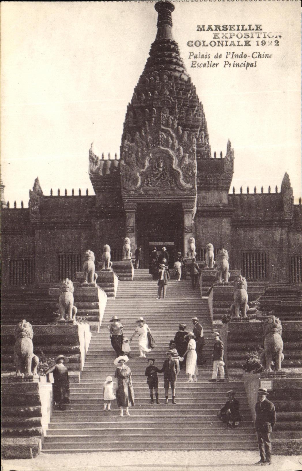CPA Marseille Exposition Coloniale Palais de l Indo Chine Escalier Principal 