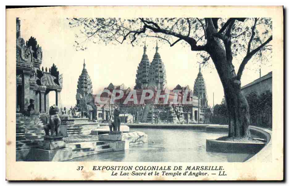 CPA Exposition Coloniale de Marseille Le Lac Sacre et le Temple d Angkor