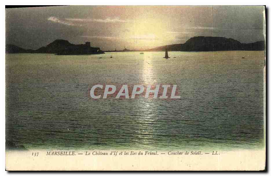 CPA Marseille Le Chateau d If et les lles du Frioul Coucher de Soleil 