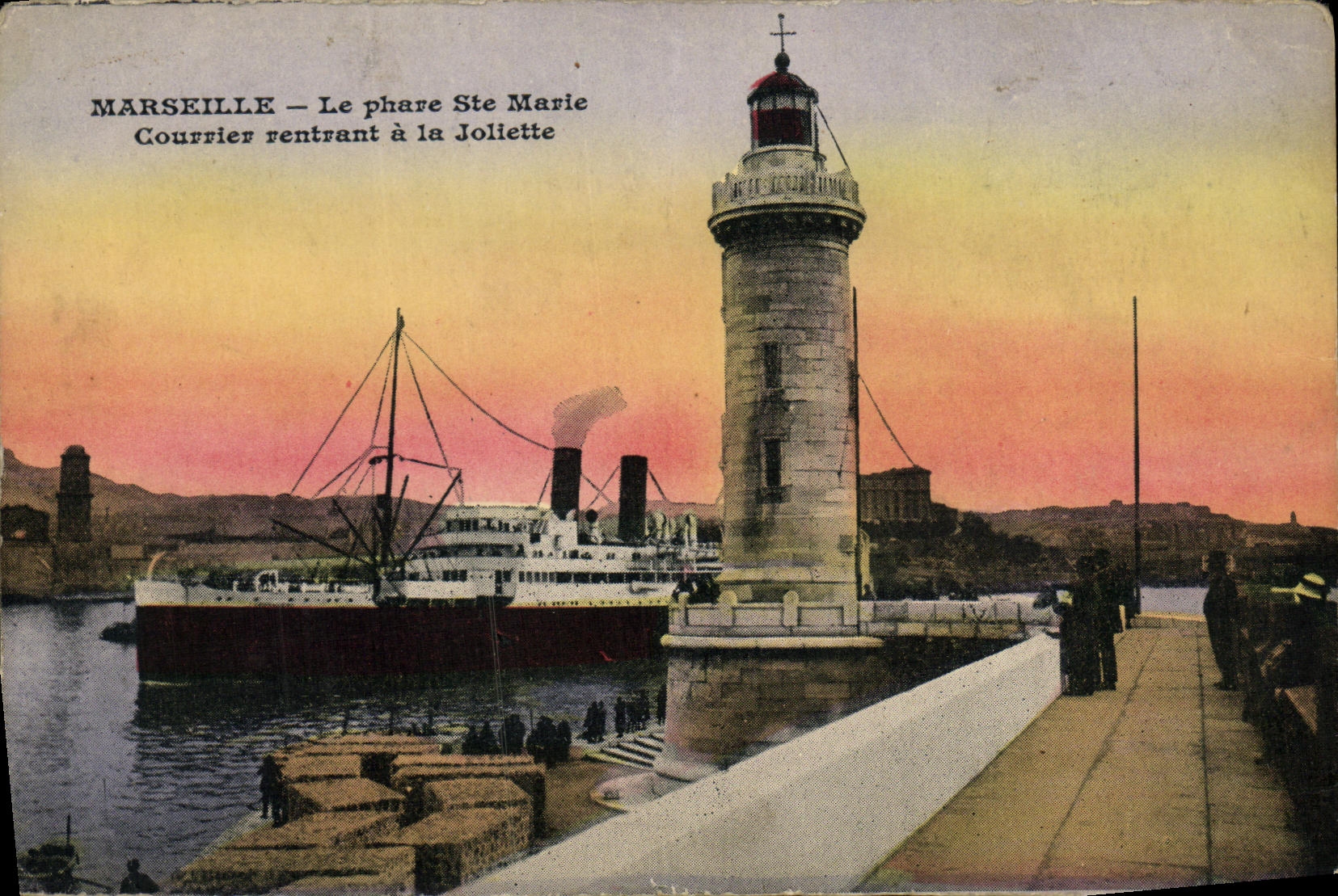 CPA Marseille Le Phare Ste Marie Courrier Rentrant a la Joliette Bateau
