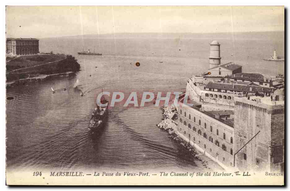 CPA Marseille La Passe du Vieux Port Bateau