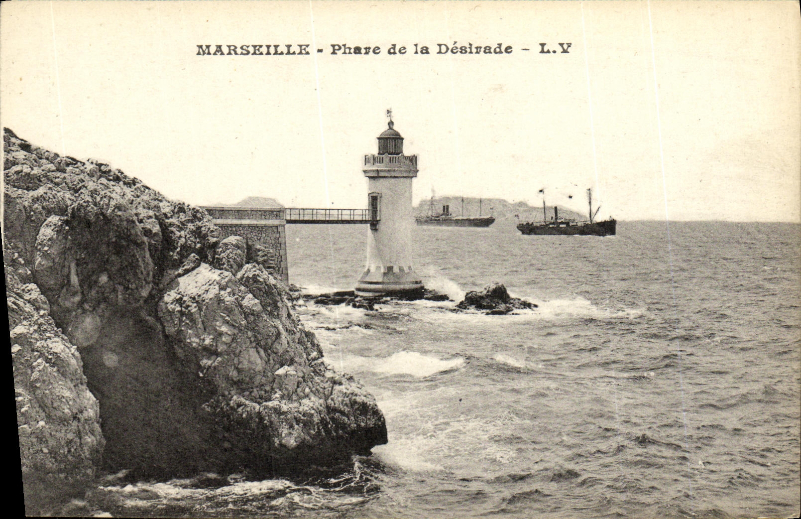 CPA Marseille Phare de la Desirade Bateau