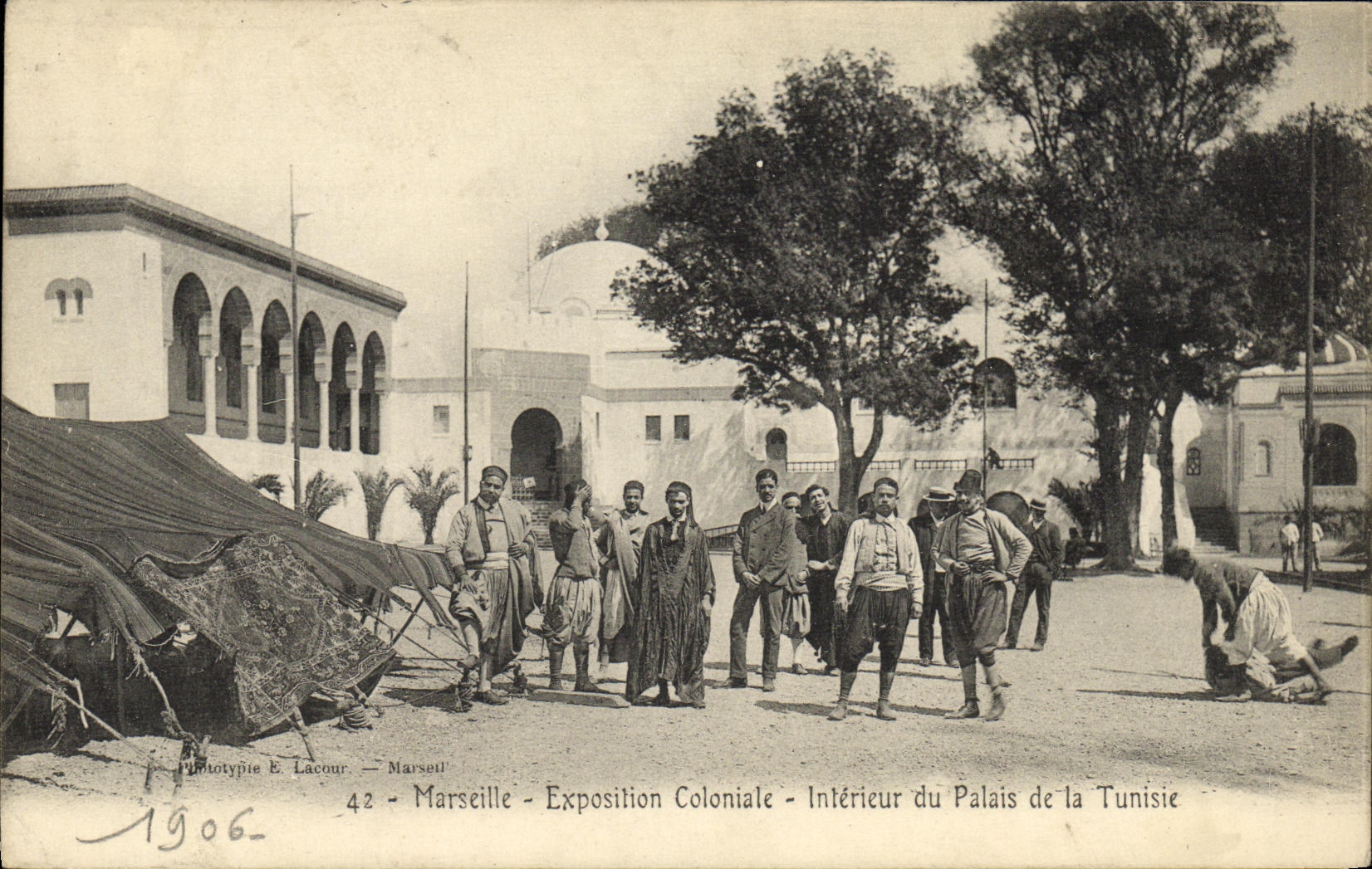 Intérieur du Palais de la Tunisie — Exposition Coloniale — Marseille — 1906 — Phototype E. Lacour