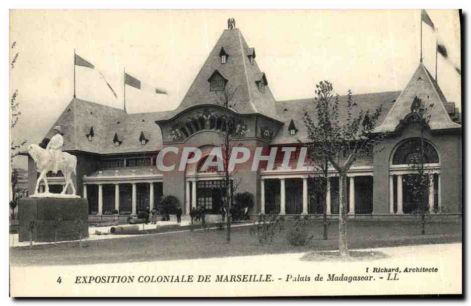 CPA Marseille Exposition Coloniale De Palais de Madagascar