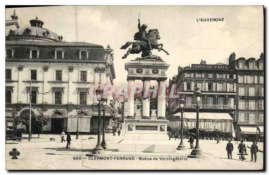 CPA Cleamont Ferrand Statue de Vercingetoix