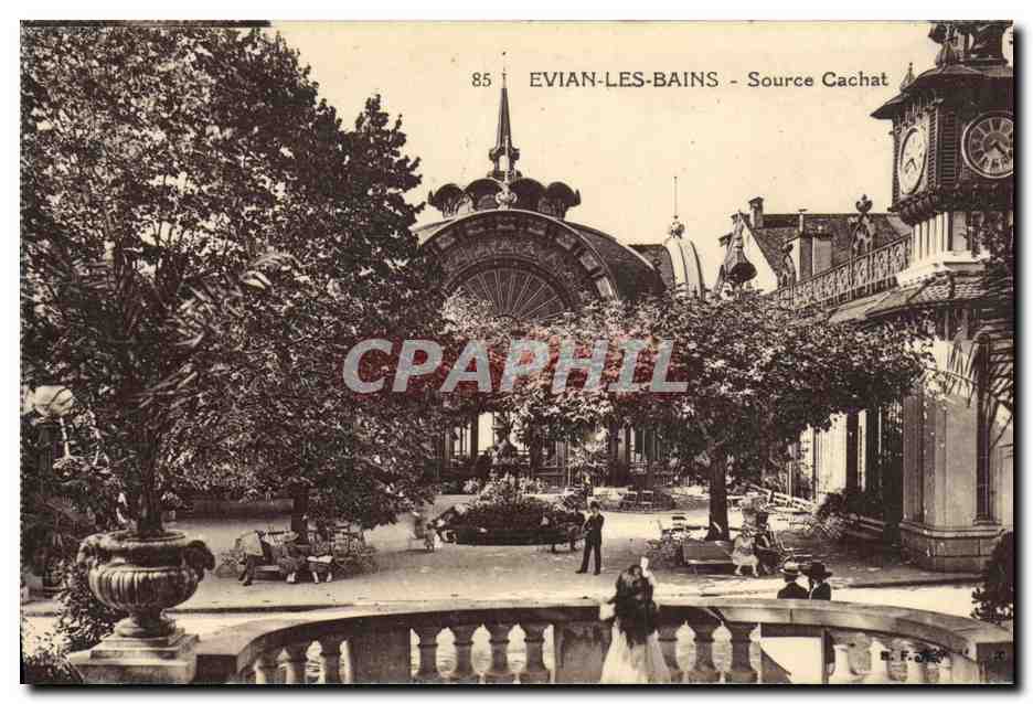 CPA Evian Les Bains Source Cachat