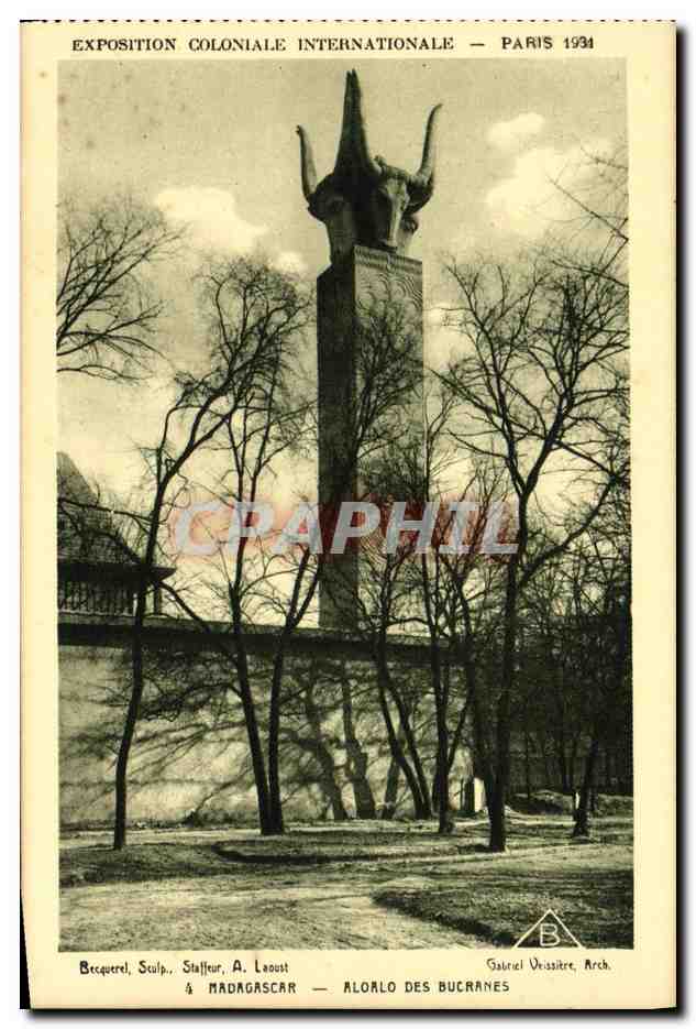 CPA Expostion Coloniale Internationale Paris 1931 Madagascar Aloalo des Bucranes