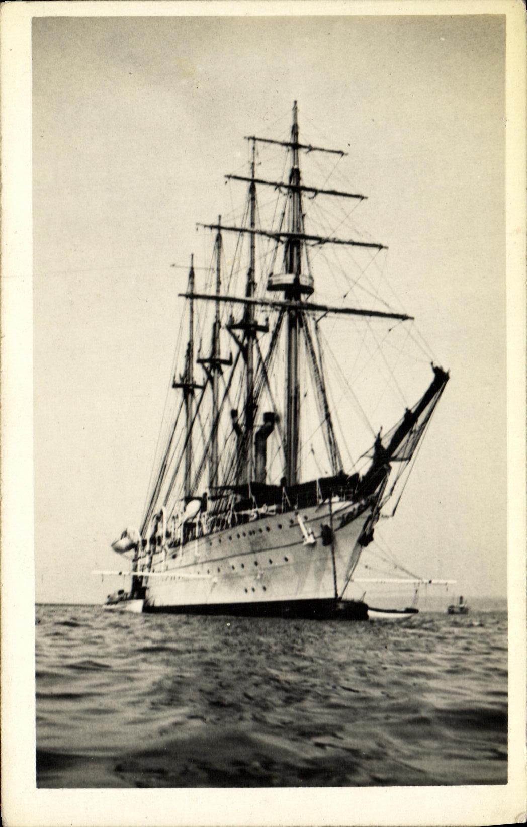 Navire à voile — Éditeur inconnu — datée vers 1935