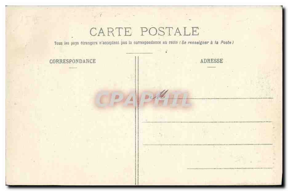 St-Nazaire - Le Cuirassé Amiral-Aube s'apprêtant à sortir — Collection Delaveau, St-Nazaire — Reverso