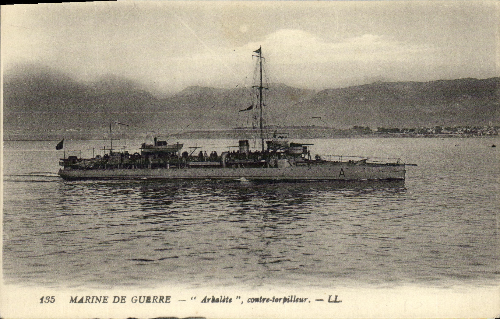 CPA Bateau Guerre Marine de Guerre Arbalete Contre torpilleur
