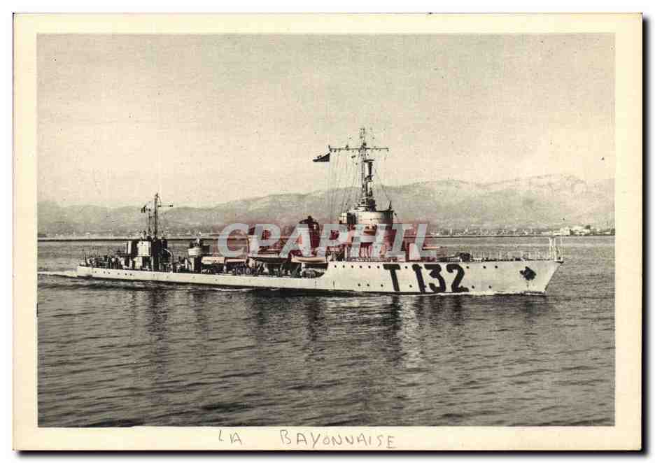 CPA Bateau Guerre La Bayonnaise