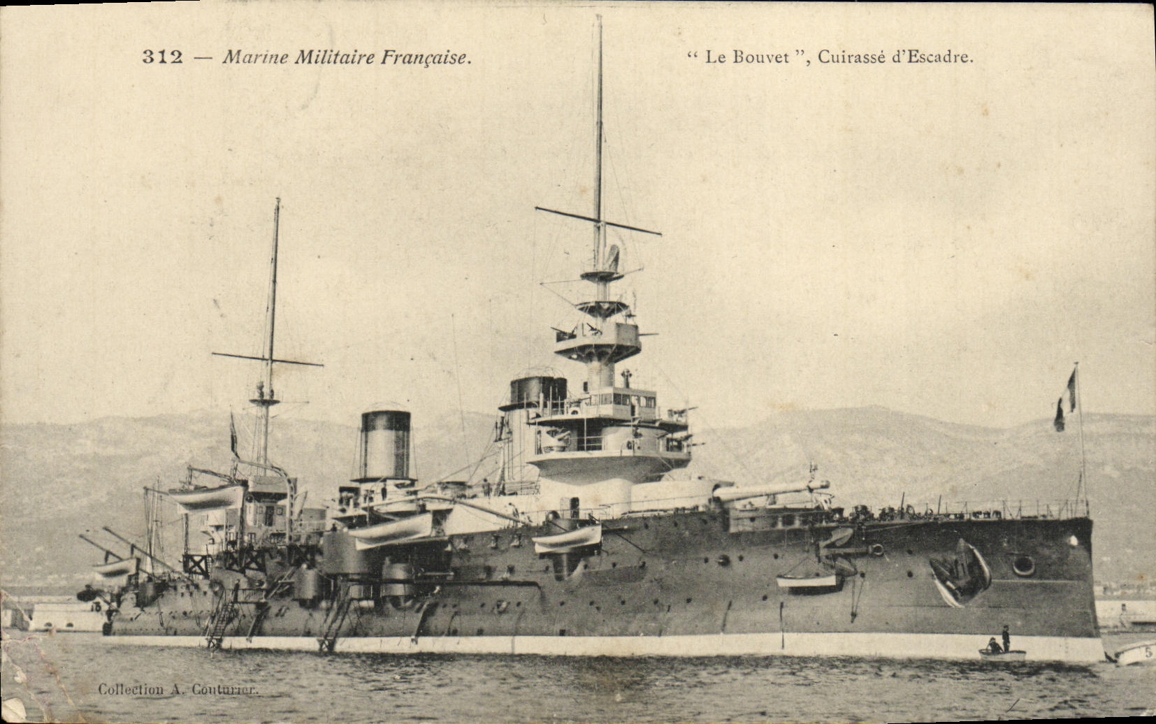 CPA Bateau Guerre Marine Militaire Francaise Bouvet Cuirasse d Escadre
