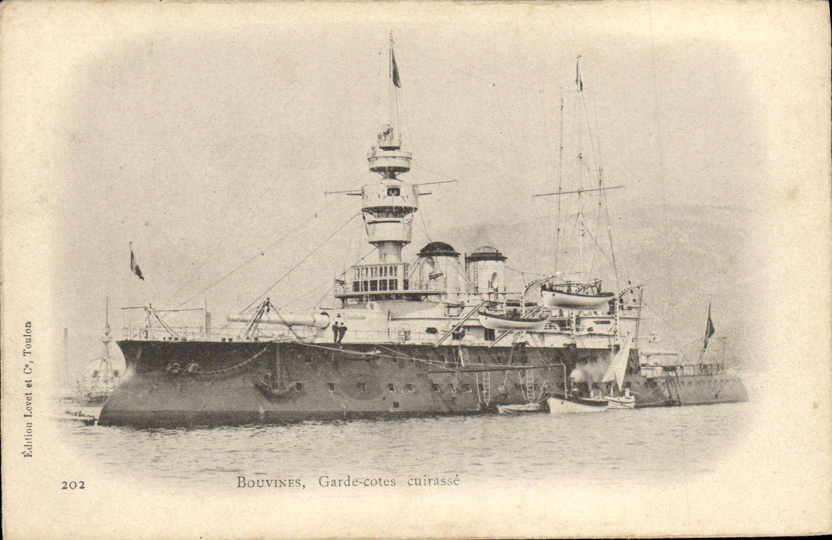 CPA Bateau Guerre Bouvines Garde cotes cuirasse