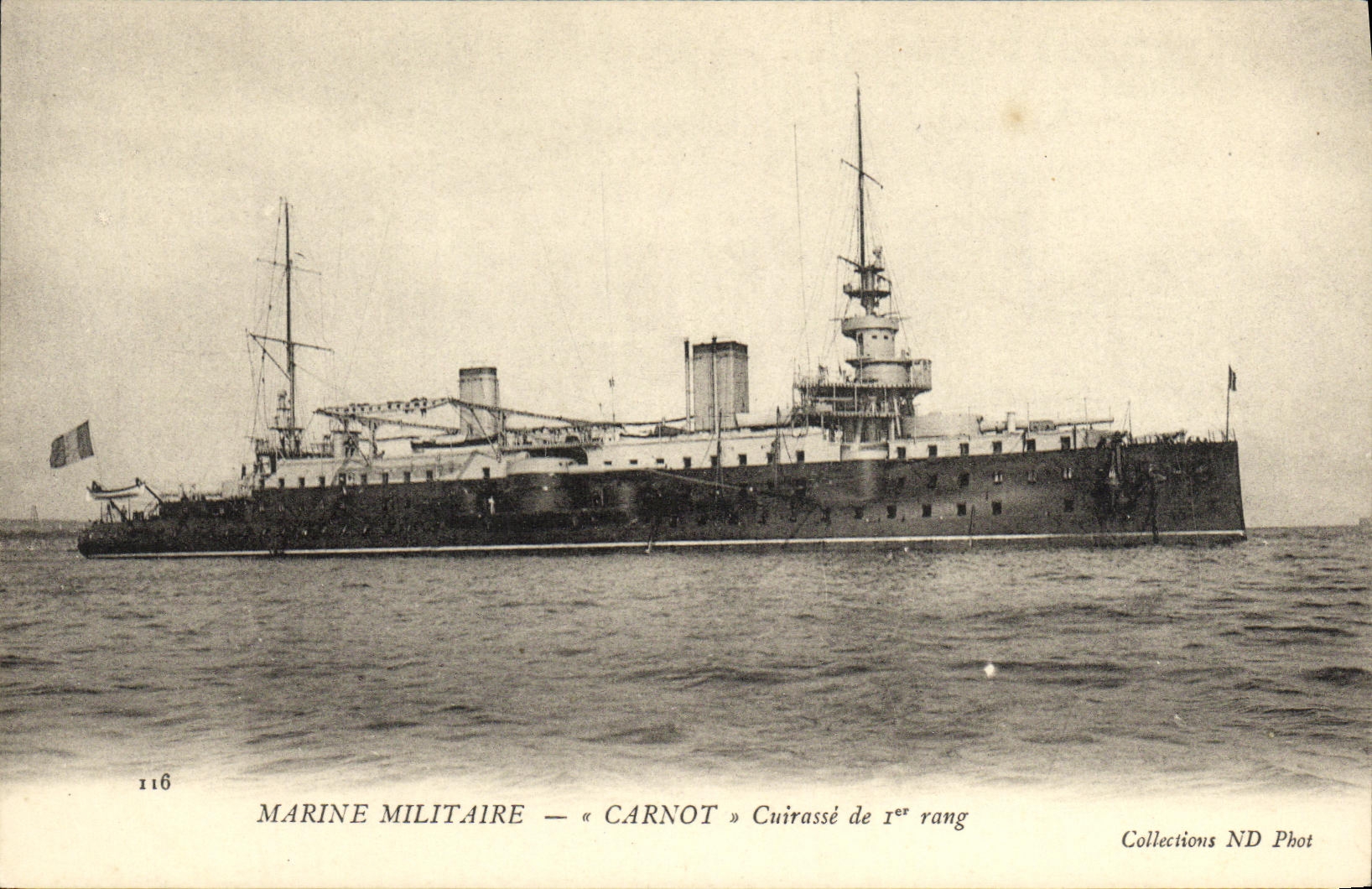 CPA Bateau Guerre Marine Militaire Carnot Cuirasse de 1er rang
