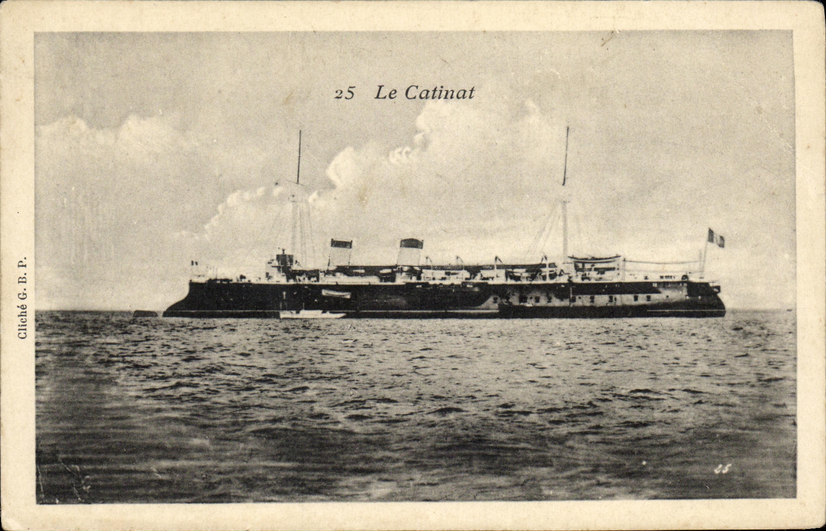 CPA Bateau Guerre Le Catinat
