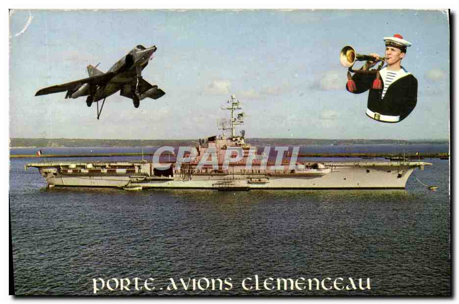 Porte-avions Clemenceau — vue de l'île de Ré — éditeur Belles Éditions de Bretagne