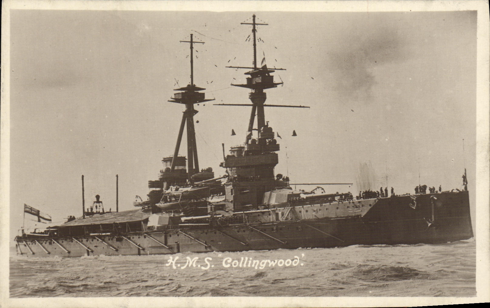 CPA Bateau Guerre HMS Collingwood