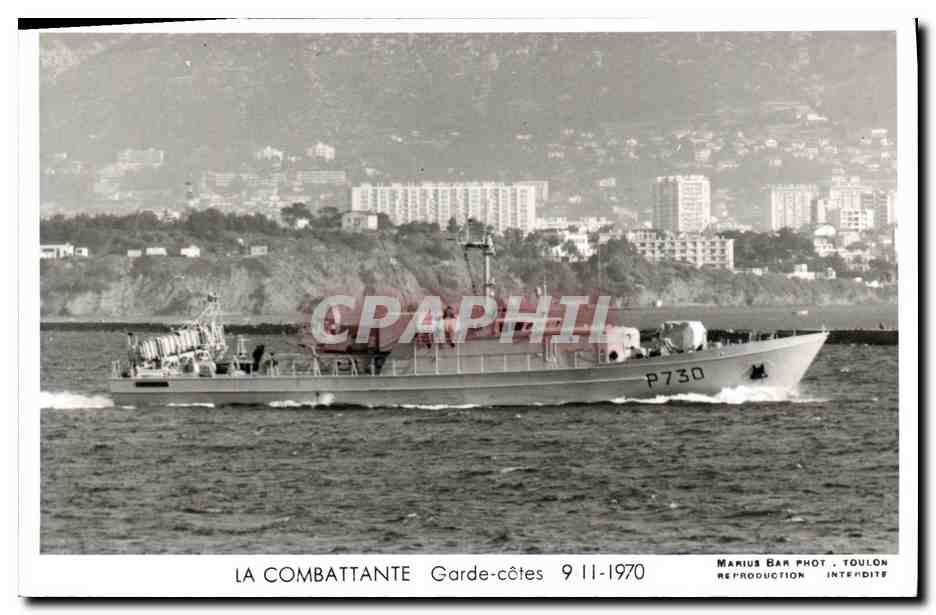 CPM Bateau Guerre La Combattante Garde Cotes 1970