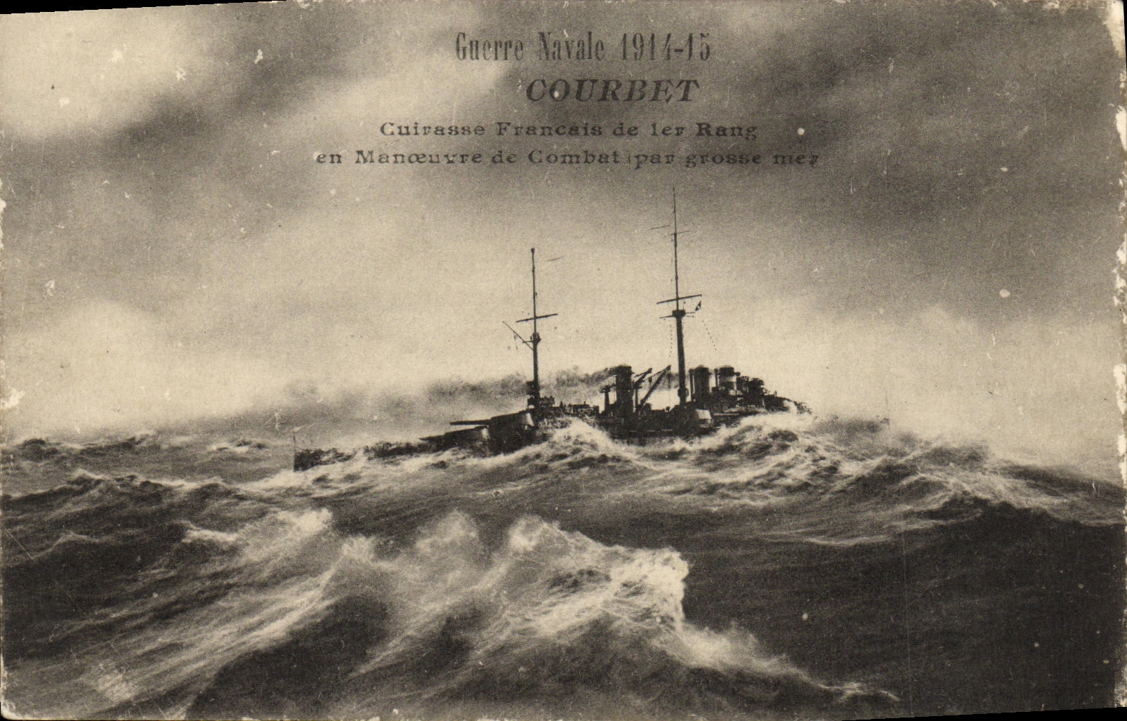 CPA Bateau Guerre Courbet Cuirasse Francais de 1er rang