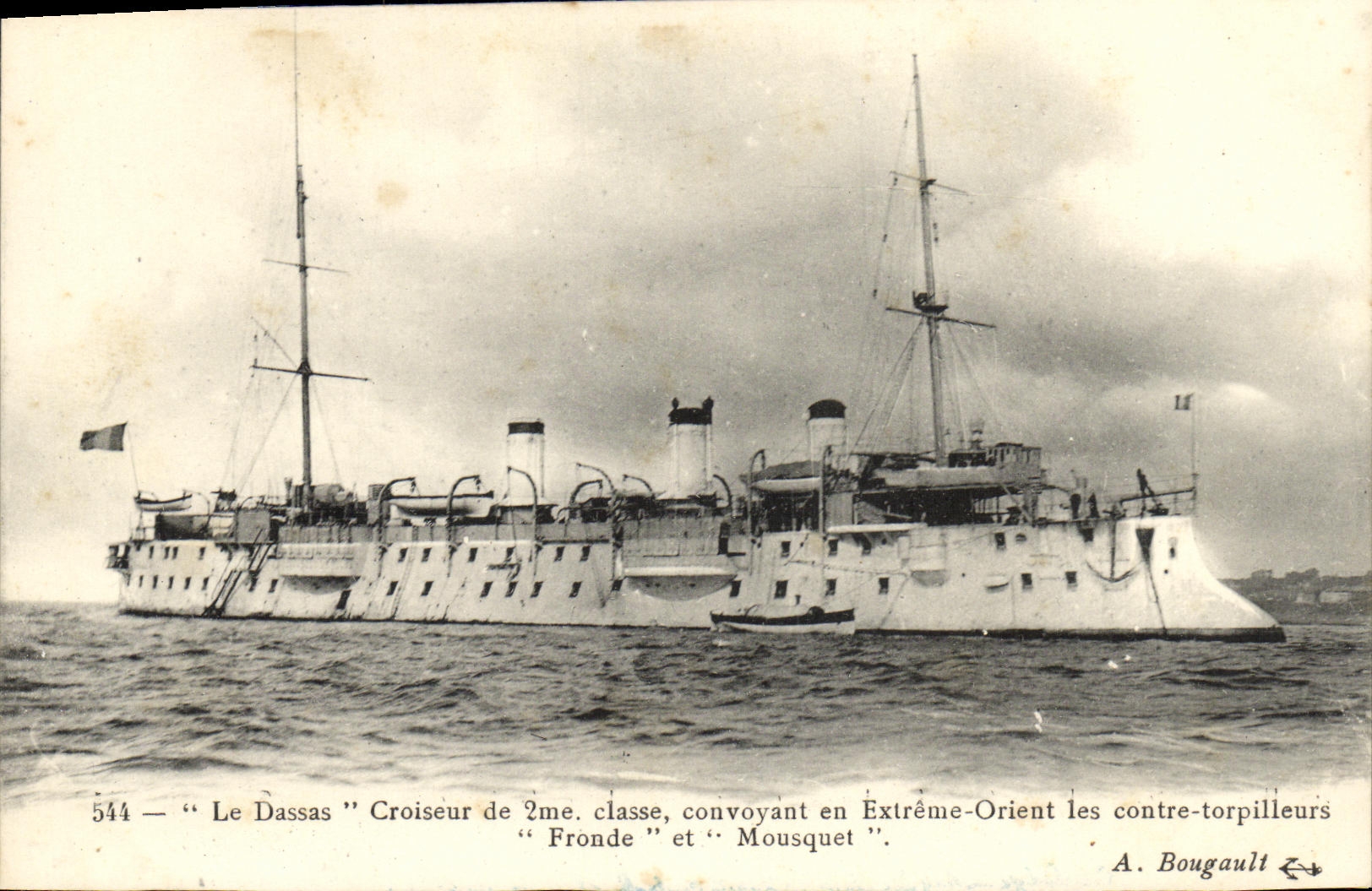 Le Dassas — Croiseur de 2ème classe convoyant en Extrême-Orient les contre-torpilleurs Fronde et Mousquet — A. Bougault n°544