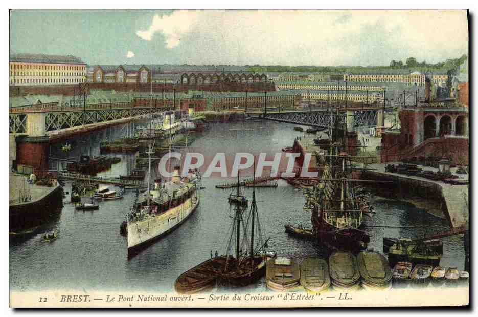 BREST — Le Pont National ouvert — Sortie du Croiseur "d'Estrées" — LL. n°12