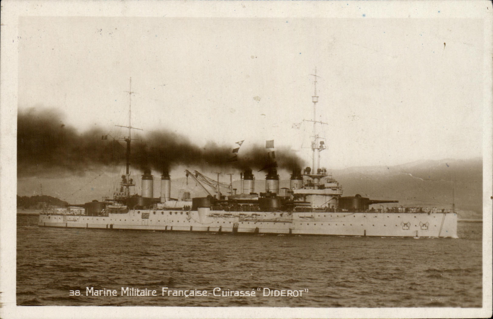 CPA Bateau Guerre Marine Militaire Francaise Cuirasse Diderot