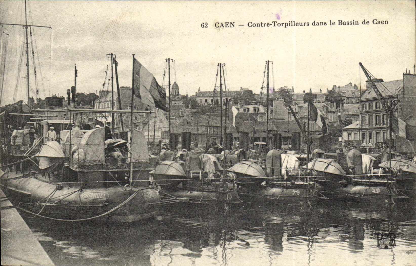 CPA Bateau Guerre Caen Contre Torpilleurs dans le Bassin de Caen