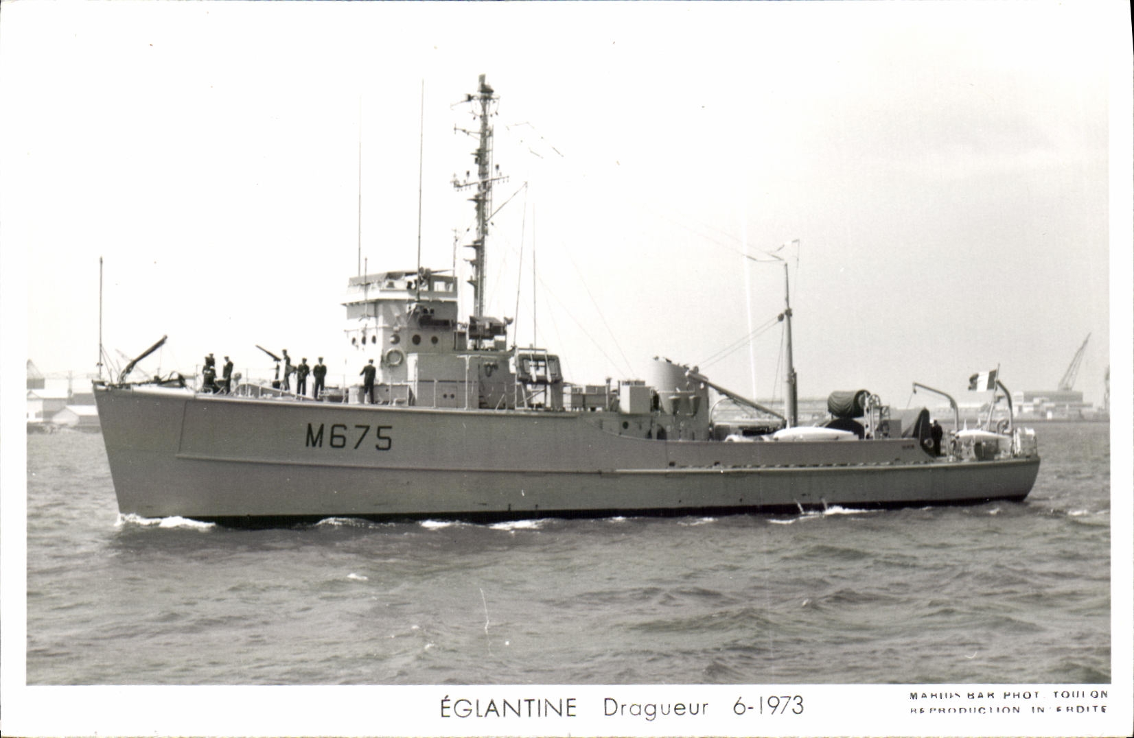 CPM Bateau Guerre Eglantine Dragueur 1973