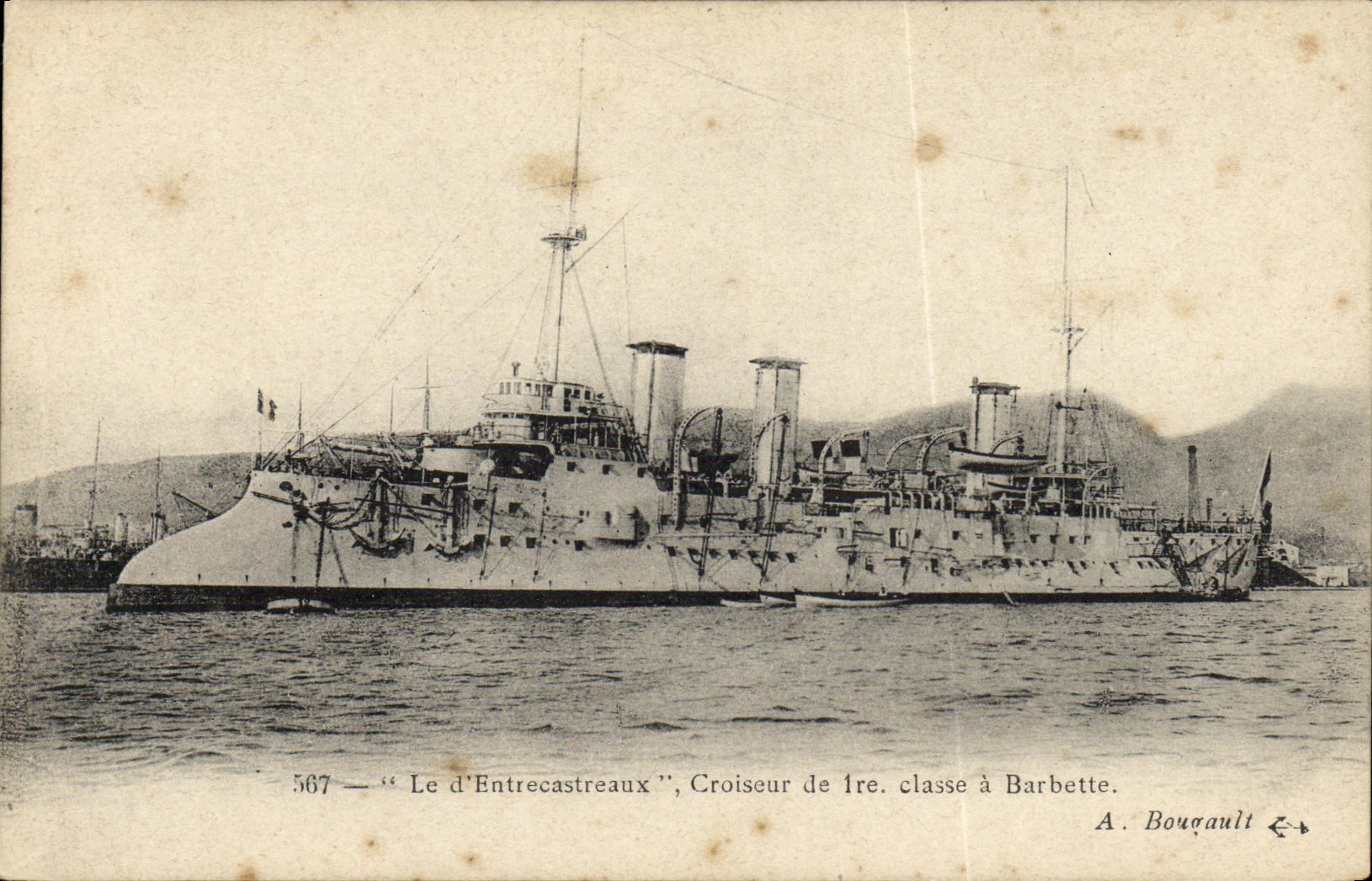 CPA Bateau Guerre Marine Francaise Le D Entrecasteaux Croiseur de 1ere classe a barbette 