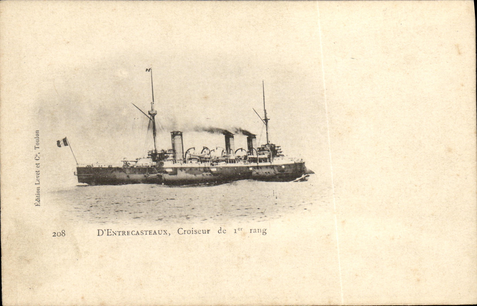 CPA Bateau Guerre Marine Francaise Le D Entrecasteaux Croiseur de 1er rang