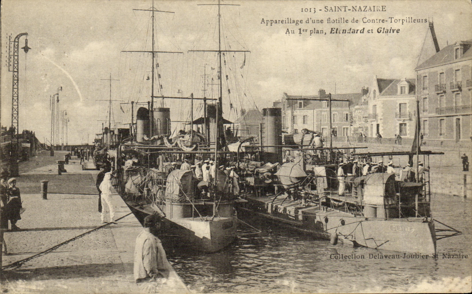 Saint-Nazaire — Appareillage d'une flottille de Contre-Torpilleurs — Collection Delaveau-Joubrier