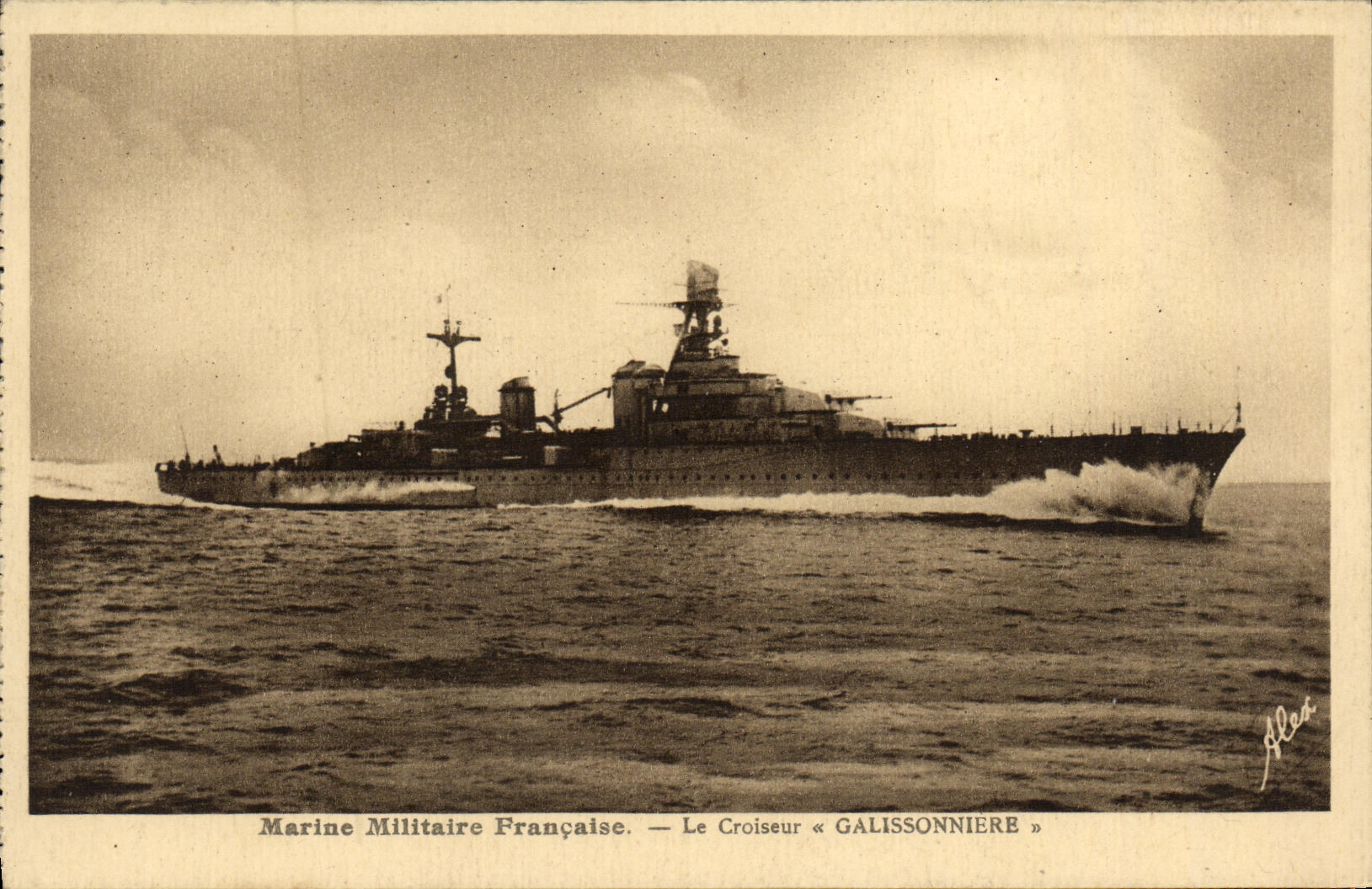 CPA Bateau Guerre Marine Militaire Francaise Le Croiseur Galissonniere