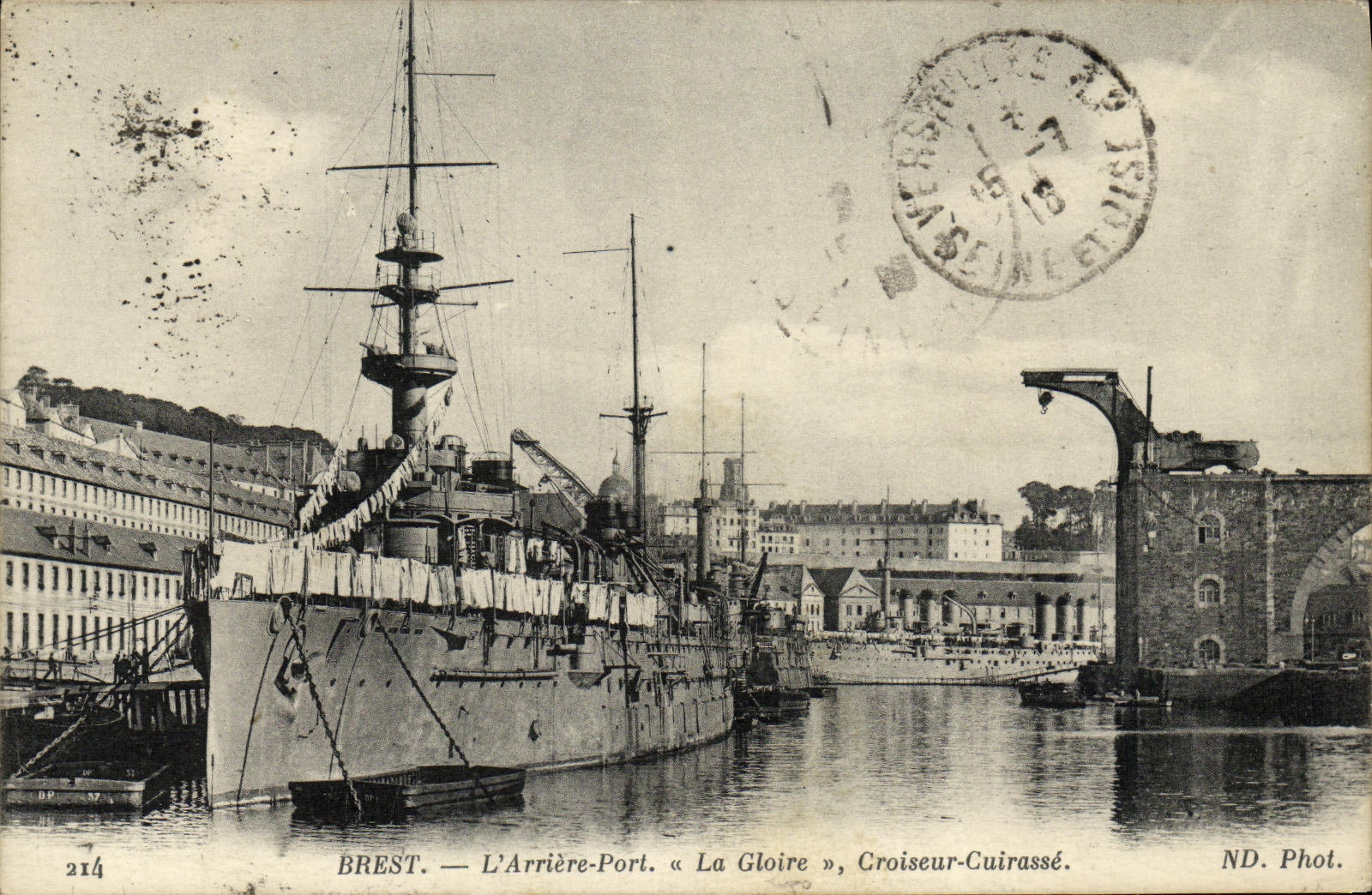 CPA Bateau Guerre Brest L Arriere Port La Gloire Croiseur Cuirasse