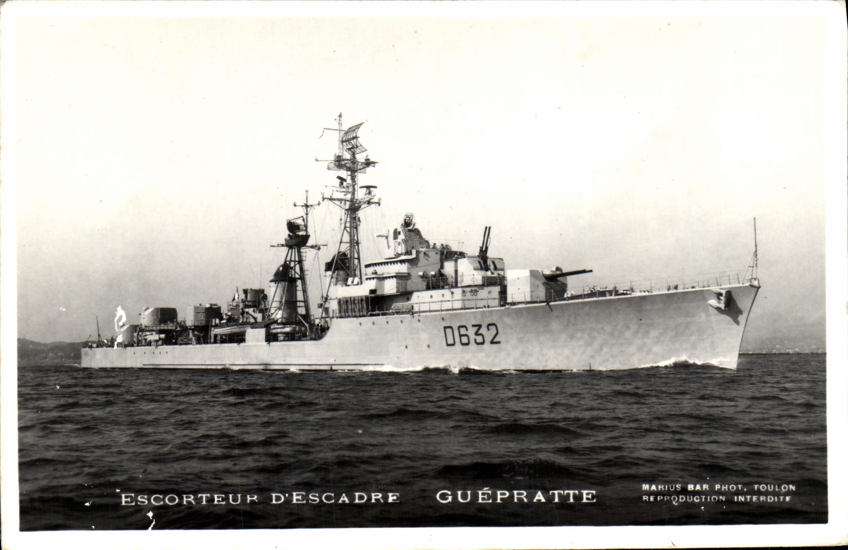 CPM Bateau Guerre Escorteur D Escadre Guepratte