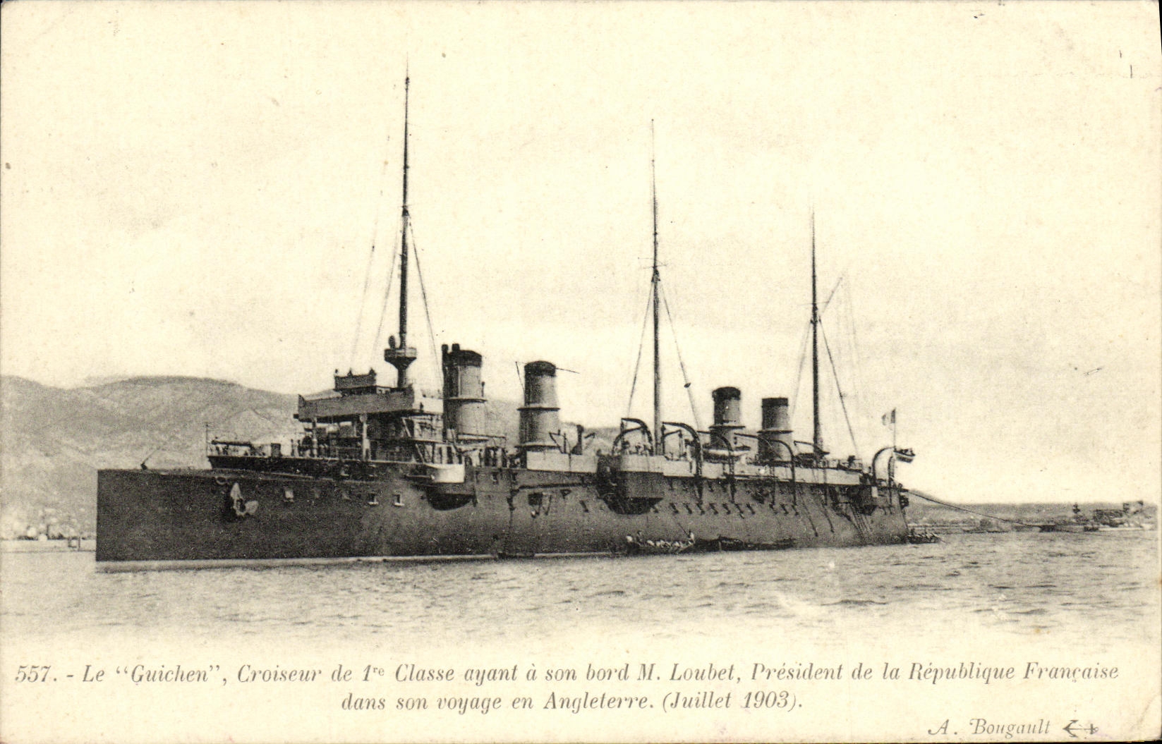 CPA Bateau Guerre Marine De Guerre Francaise Croiseur Rapide Guichen a son bord M Loubet President de la Republique