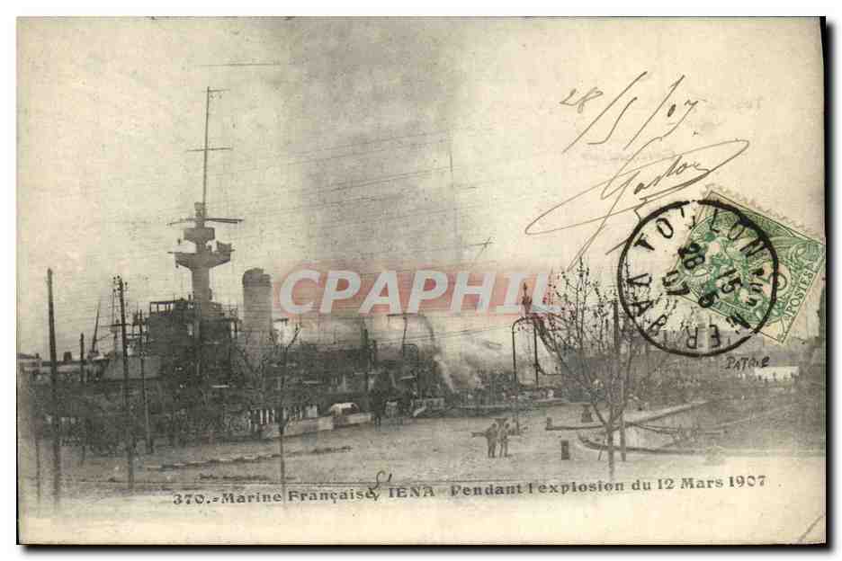 CPA Bateau Guerre Marine Militaire Francaise Iena Pendant Explosion du 12 mars 1907