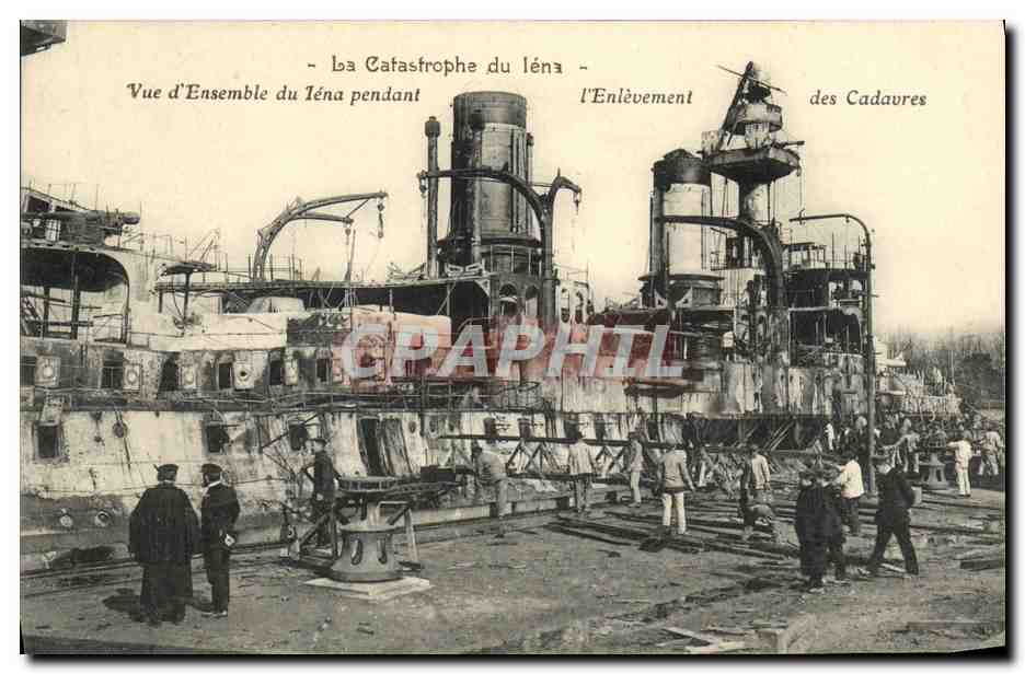 La Catástrofe del Léna — Vista General del Léna durante el Recuperado de los Cadáveres — Foto. Nardocin Vincent, Marsella