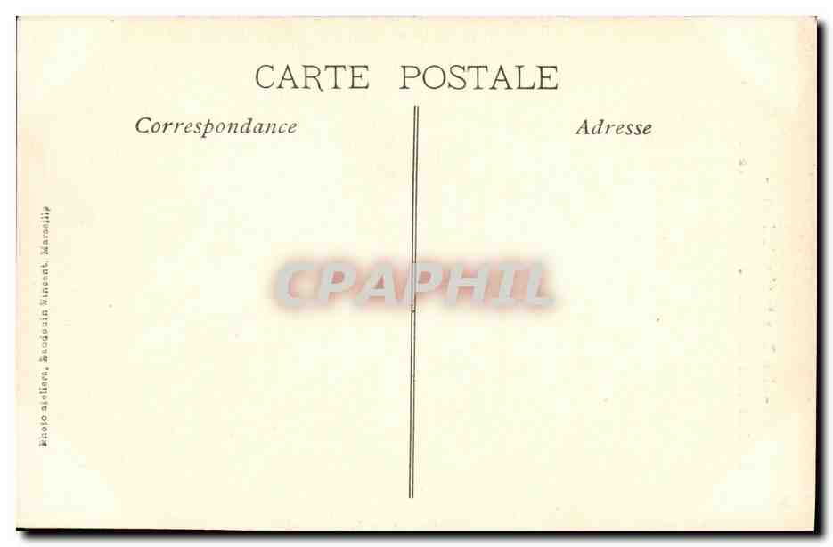 Le Iéna dans le Bassin 2 de Missiessy — La Catastrophe du Iéna — Photo Vincent Manville — Verso