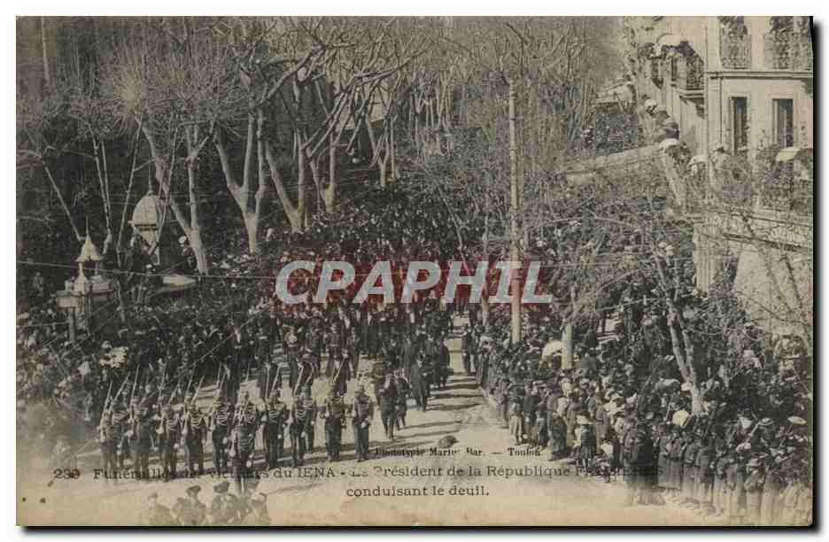 Funerales de las víctimas del IENA — El Presidente de la República conduciendo el duelo — Fototipia Marie Bar — Toulouse
