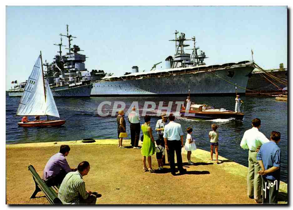 CPM Bateau Guerre Toulon Le Port et le Cuirasse Jean Bart