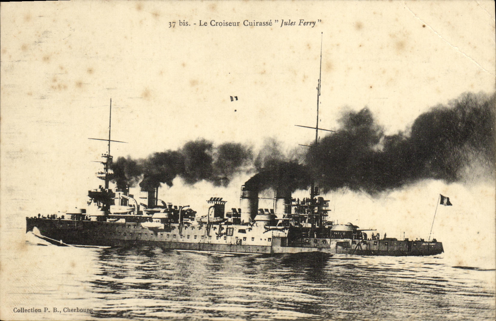CPA Bateau Croiseur Cuirasse Jules Ferry