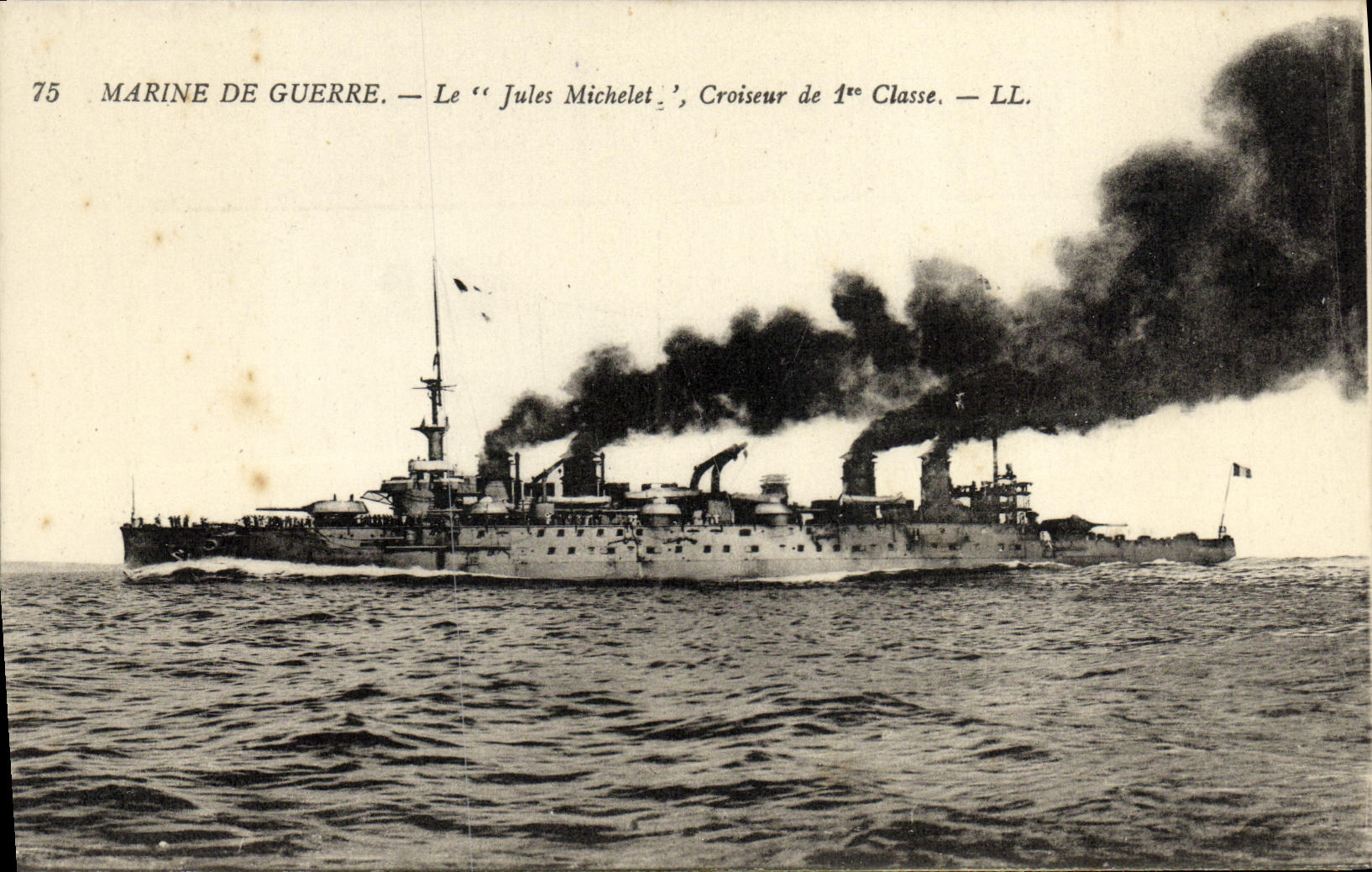 CPA Bateau Croiseur Cuirasse de 1ere classeJules Michelet