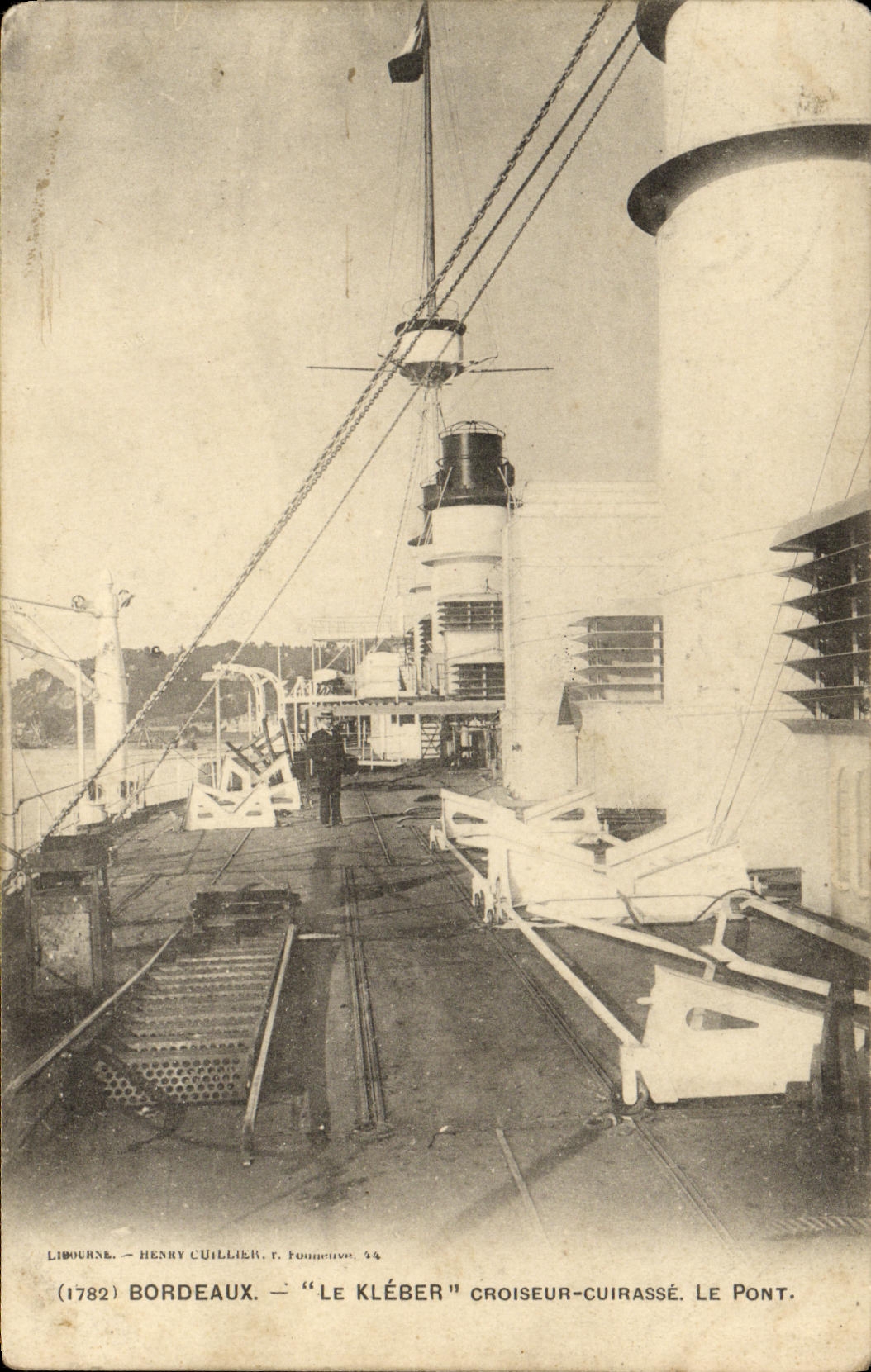CPA Bateau Bordeaux le Kleber Croiseur Cuirasse Le pont 
