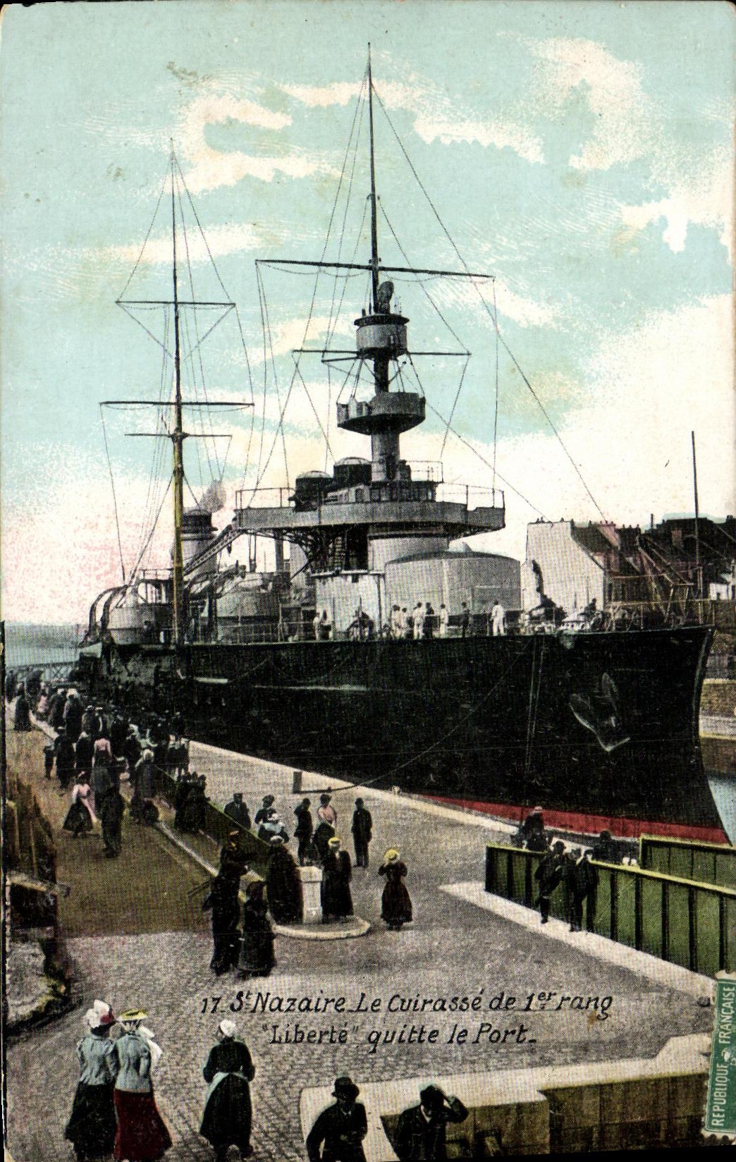 Saint-Nazaire — Le cuirassé 'Liberté' quitte le port — République Française