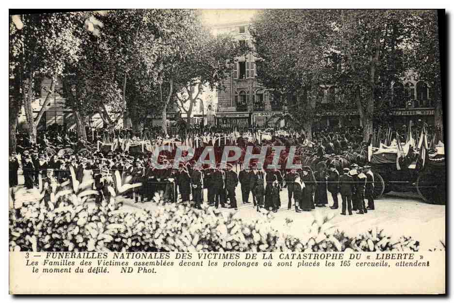 Funérailles nationales des victimes de la catastrophe du « Liberte » — ND Phot.