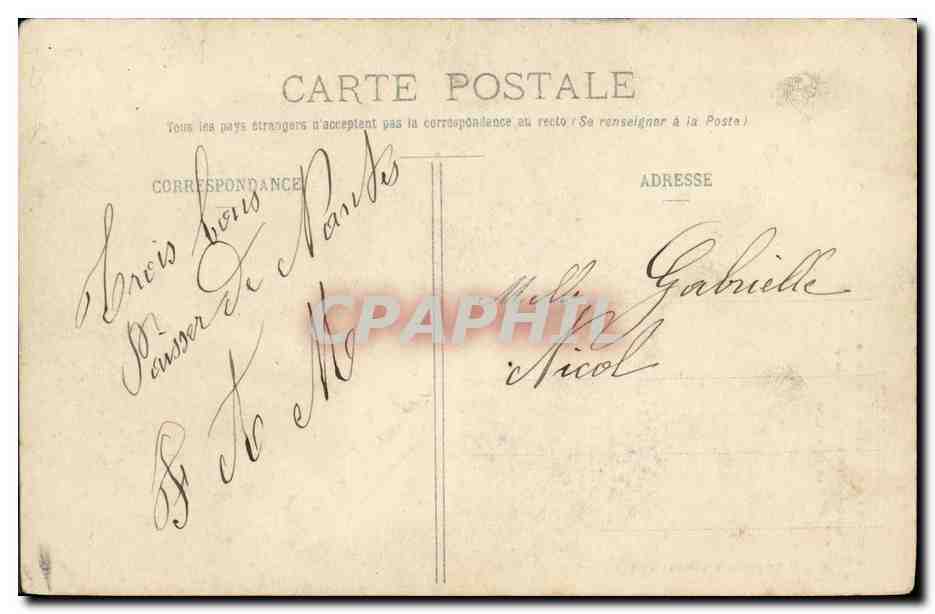 CPA Bateau Saint Nazaire Chantiers et ateliers de la Loire Le cuirasse Liberte en cale seche  — Verso