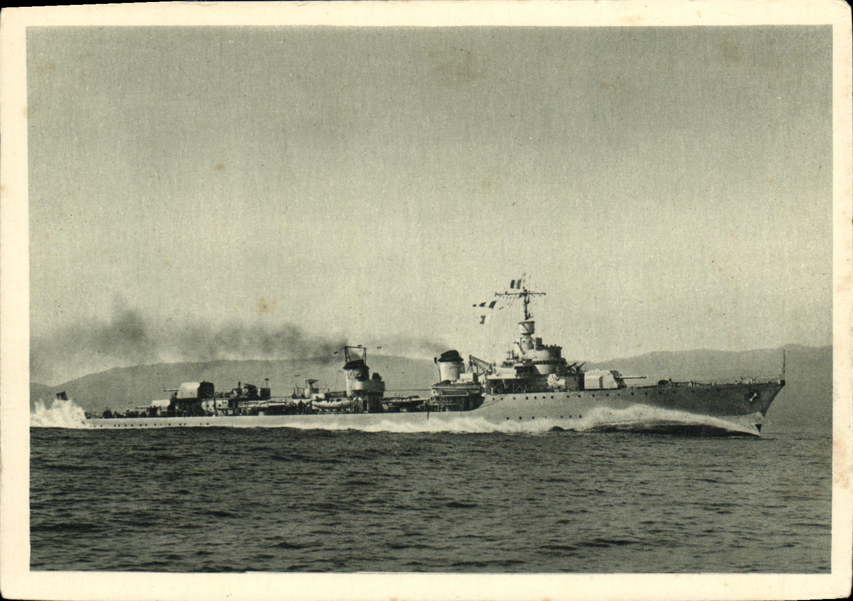 CPA Bateau Torpilleur Foudroyant ex fleuret 1700 tonnes