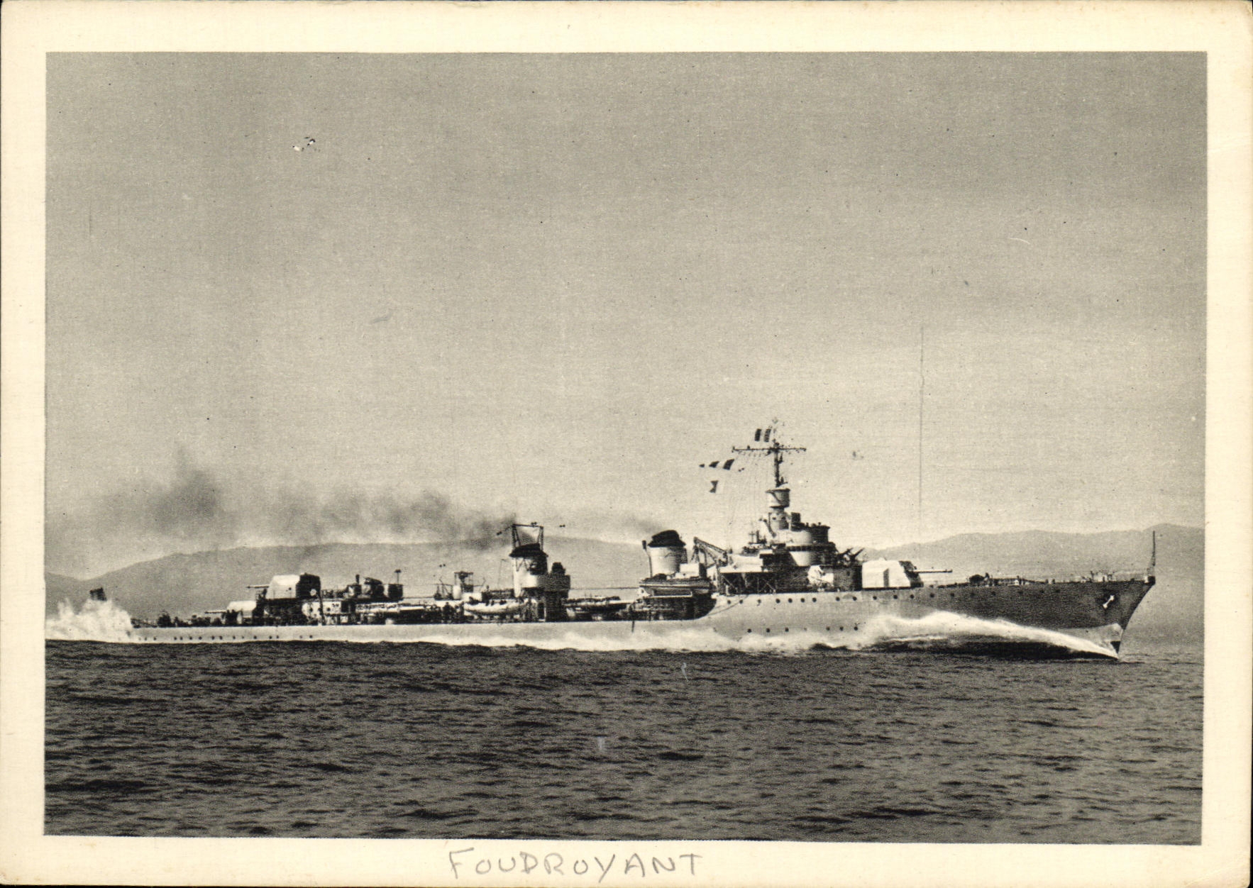CPA Bateau Torpilleur Foudroyant ex fleuret 1700 tonnes