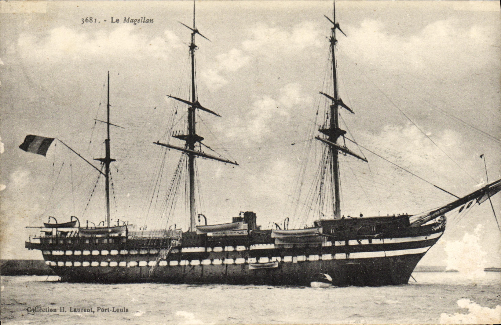 CPA Bateau Le Magellan 