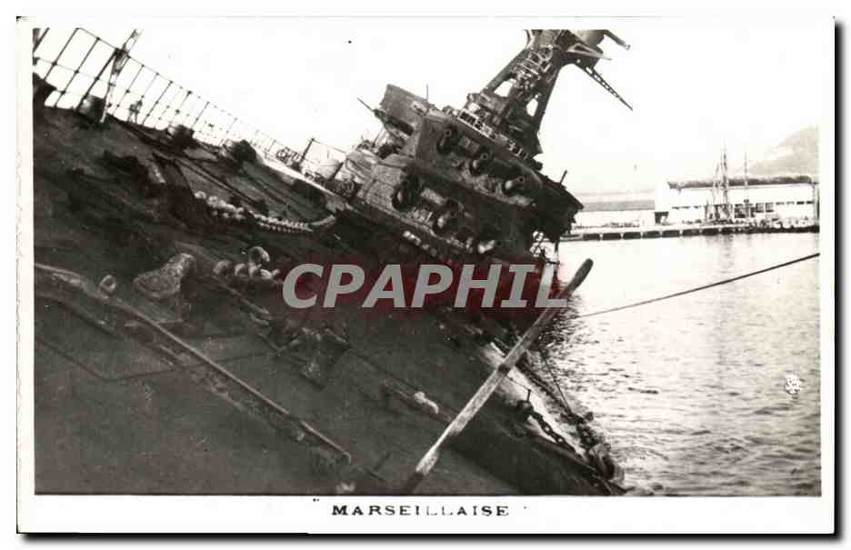Le navire 'Marseillaise' — vue de bord dans un port — CPAPHIL